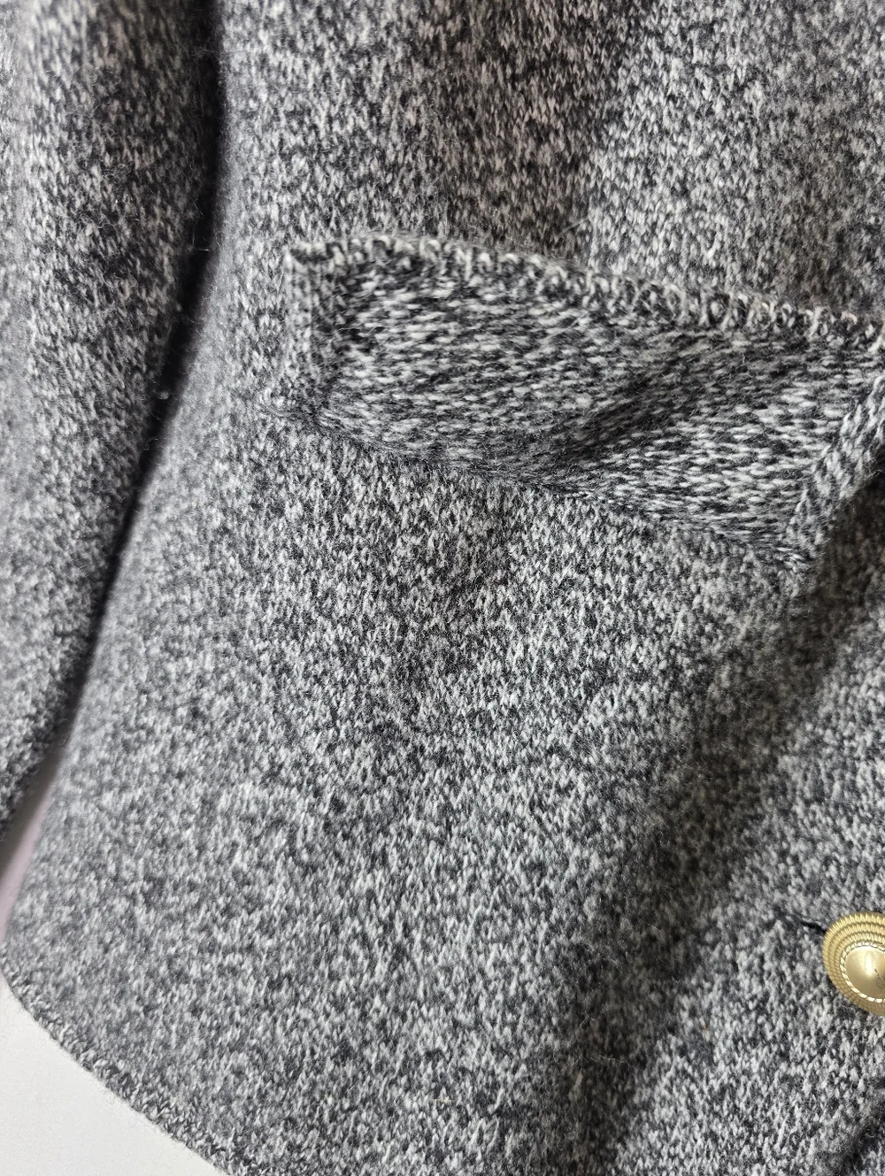 Zara 100% wool knit  Women's Marled Black-Gray  Cardigan with gold buttons - Picture 12 of 12